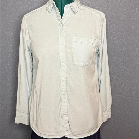 Eddie Bauer Tops - Eddie Bauer Light Blue Button Up Shirt Women’s L Tencel Rayon Soft Casual